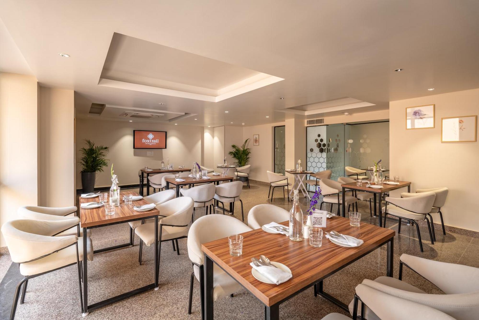 Foxtrail, Sector 42 - Am Hotel Kollection Gurgaon Luaran gambar